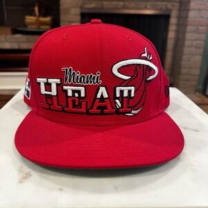 NBA Miami Heat New Era 9Fifty Hardwood Classics SnapBack Hat‎ Cap Red